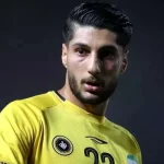 ستاره سپاهان به تیم اماراتی نرفت!