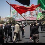 حرکت دسته عزاداران مسجد دانشگاه تهران برای تجدید پیمان با رهبر معظم انقلاب