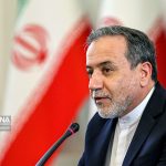 حضور عراقچی در مراسم خطبه خوانی شب شهادت امام رضا (ع)