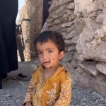 ببینید؛ وقتی سهم کودک از زندگی، هجوم مگس‌هاست